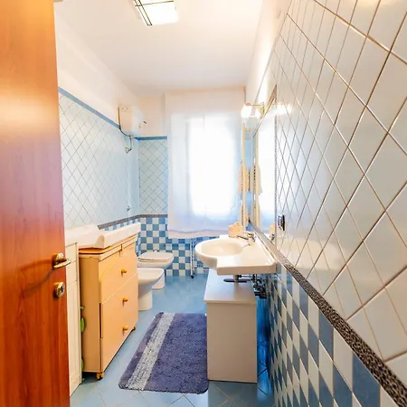 Guesthost - Two-levels With Balconies Near The Pescara