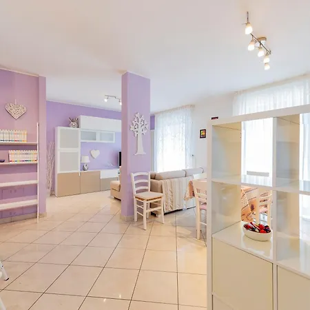 Guesthost - Two-levels With Balconies Near The