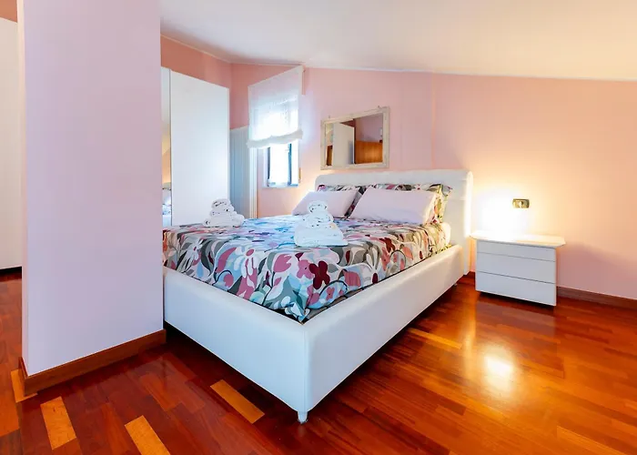 Apartmán Guesthost - Two-levels With Balconies Near The *